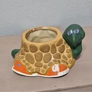 VINTAGE TURTLE PLANTER YELLOW GLAZE 10"X7 " 4" Tall RETRO USA