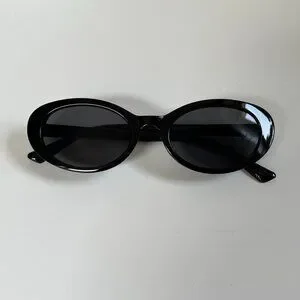 Vintage Unique Retro Style Black Round Sunglasses