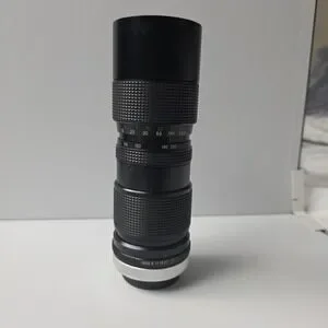 Vintage Vivitar 85-205mm F3.8 Macro Focusing Auto Zoom Lens Japan M42 Mount