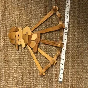 Vintage Wooden Accordion Peg Rack – Child Figure Wall Hanger – 10 Pegs – Rustic