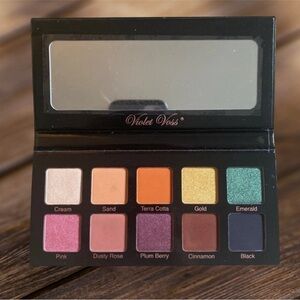 Violet Voss Essentials Palette New