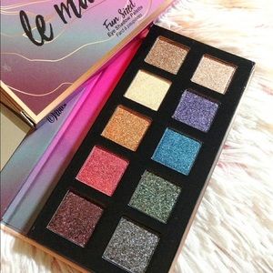 Violet Voss Le Macaron Eyeshadow Palette New