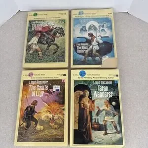 Vitnage PRYDAIN CHRONICLES Lloyd Alexander 1970s yellow Vol. 1-4