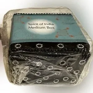 VTG 2005 SPIRIT OF INDIA MED BOX BLACK SILVER TRINKET JEWELRY FLORAL COLLECTIBLE