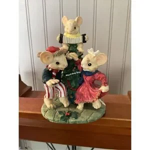 VTG Three Dancing Mice Christmas Tree Figurine