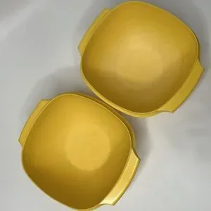 Vtg Tupperware Set Of 2 Gold Servalier Bowls W/Lids 836-9