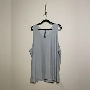 Vuori Mens Strato Tech Tank In Platinum Heather