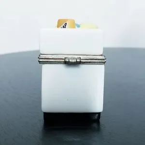 Washing Machine W/Clothes PHB Porcelain Hinged Box Trinket Midwest
