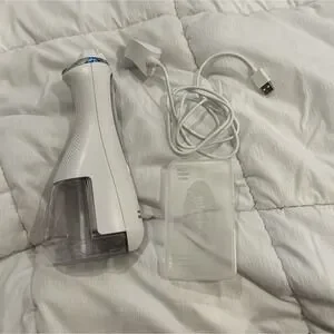 Waterpik - Cordless Advanced 2.0 Flosser (White) - Base Only W/ Charger & Case