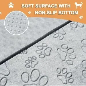 Waterproof Non Slip Wee Wee Pad Absorbent And Leakproof Training Mats 18"x 24"