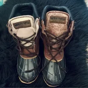 Weather Spirits Leather Waterproof Duck Boots Size 9
