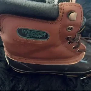 Weather Spirits Leather Waterproof Duck Boots Size 9