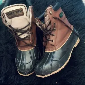 Weather Spirits Leather Waterproof Duck Boots Size 9
