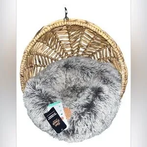 Wicker Egg Chair With Black Stand