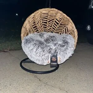 Wicker Egg Chair With Black Stand