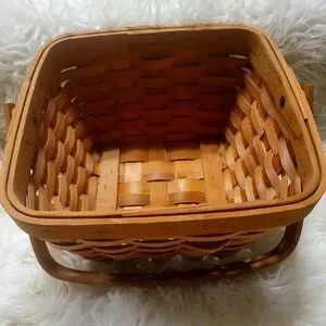 Wicker herringbone woven basket with handle