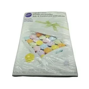 Wilton Folding Tray Cupcake Carrier White Holds 24 Cupcakes New Open Package