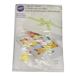 Wilton Folding Tray Cupcake Carrier White Holds 24 Cupcakes New Open Package