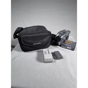 Y2K Sony Handycam DCR-DVD305 Camcorder DVD‎ 12x Zoom Carl Zeiss + Case Charger