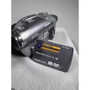 Y2K Sony Handycam DCR-DVD305 Camcorder DVD‎ 12x Zoom Carl Zeiss + Case Charger