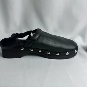 Zara Kids Girls Black Studded Leather Clogs Size 33/1.5 Wooden Heel Lightweight